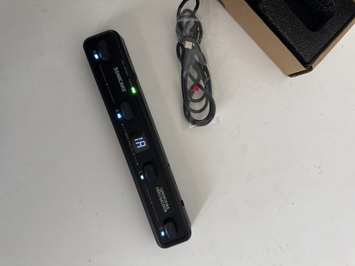 SONICAKE Wireless MIDI Foot Controller, 4 Footswitches Pocket Control - black (model: QCT-4) image 4