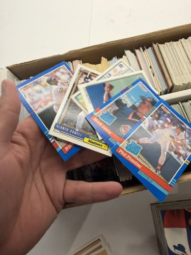 APPROX 1800+ ASSTD BASEBALL CARDS image 18