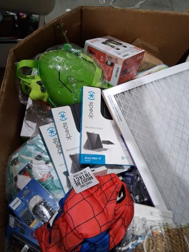 assorted MIXED item MYSTERY PALLET - VARIOUS PRODUCTS - aprox 300+ - (pallet #41) image 6