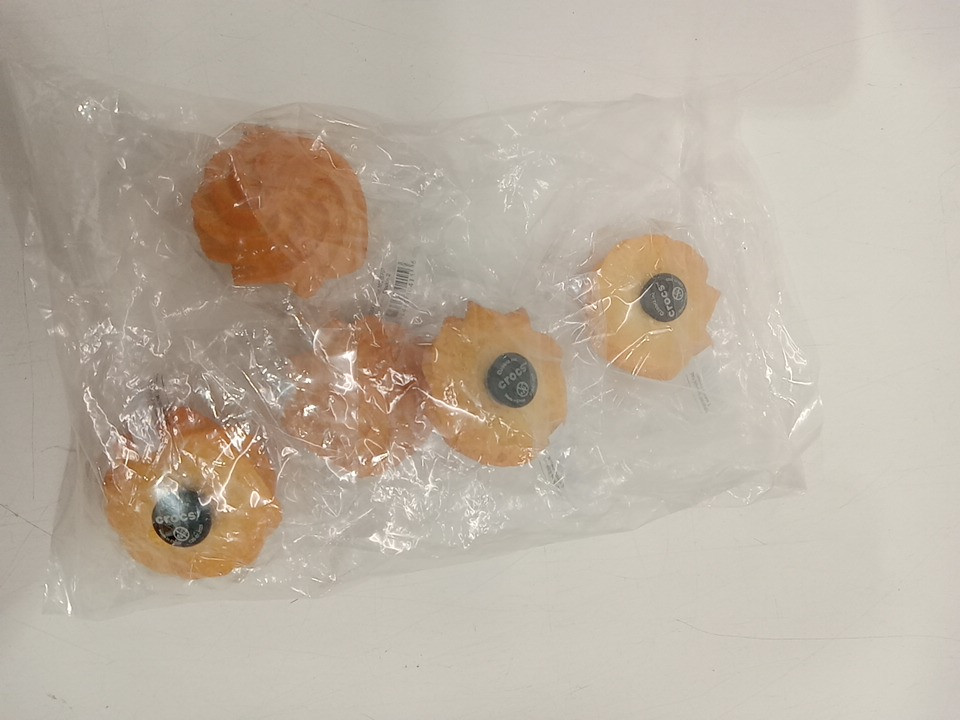 5PK Realistic Cookie Jibbitz Croc Charm - Golden brown image 2