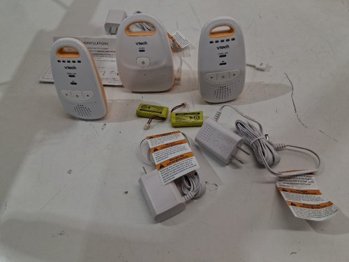 3pc VTech Safe and Sound Audio Baby Monitor with 2 Parent Units - White (model: dm111-2) image 2