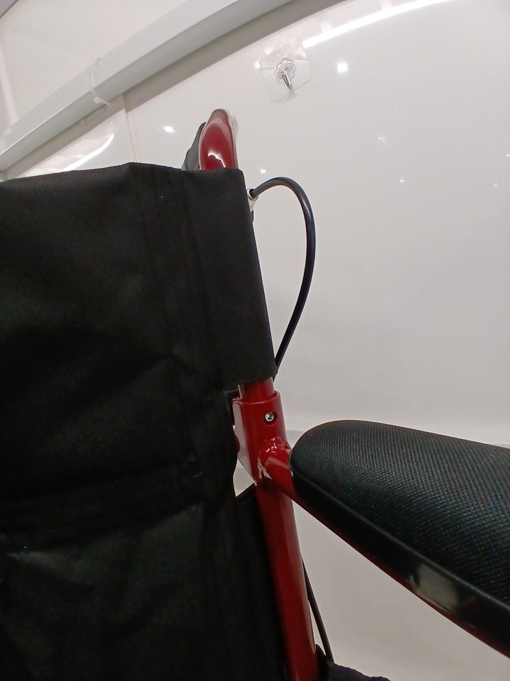 MEDLINE BASIC ALUMINUM TRANSPORT WHEELCHAIR 12" REAR WHEELS WITH BRAKES - 19"/300lbs cap - RED/black (MODEL: MDS808210ARE) image 9