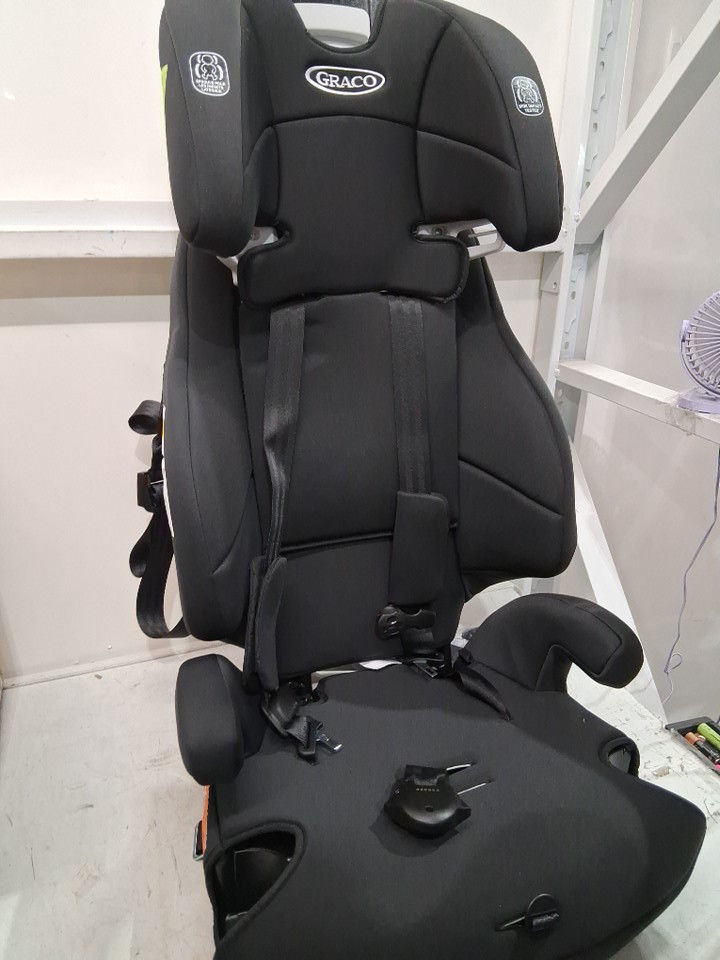 GRACO C20 TRANZITIONS 3-IN-1 HARNESS BOOSTER CAR SEAT - 100LBS CAP - BLACK (MODEL: 2035724) image 5