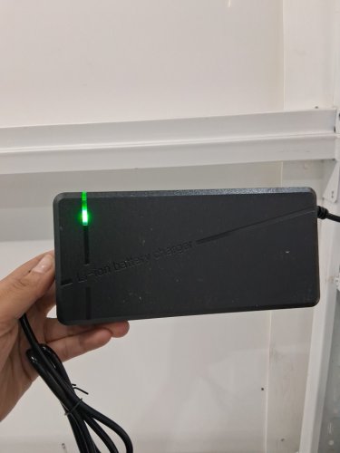 Fast Charger with Cannon/XLR Plug for 72V Lithium Battery, with Cooling System  - 84V 5A - black (model:72v5a) image 3