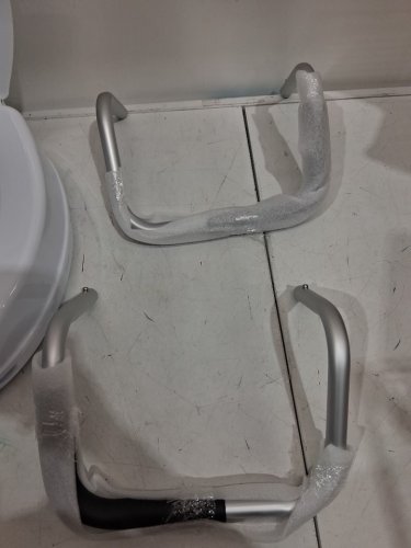 vevor raised toilet seat with arms - 4" - 300lb capacity - white/black (model: sc7060d-4a) image 6