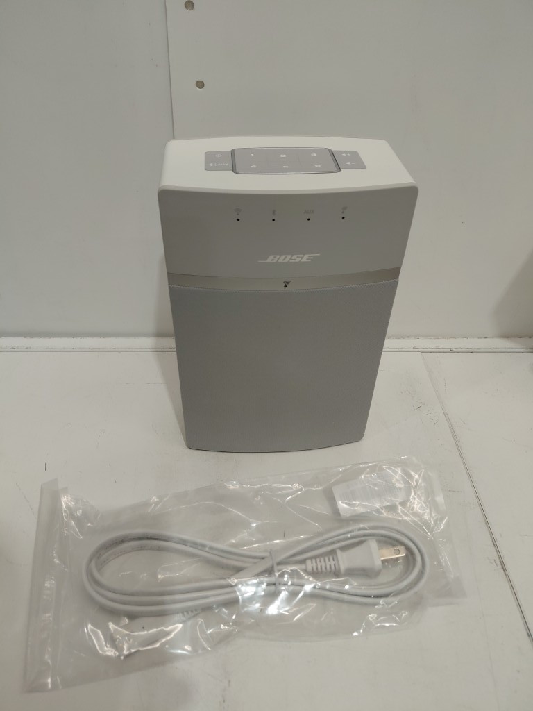 BOSE SOUNDTOUCH 10 WIRELESS BLUETOOTH SPEAKER- SILVER WHITE image 2