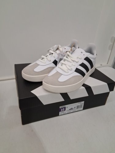 Men's Adidas Barreda lace up Sneaker Shoes  - Size 10 - WHITE (Style: 29746010) image 2