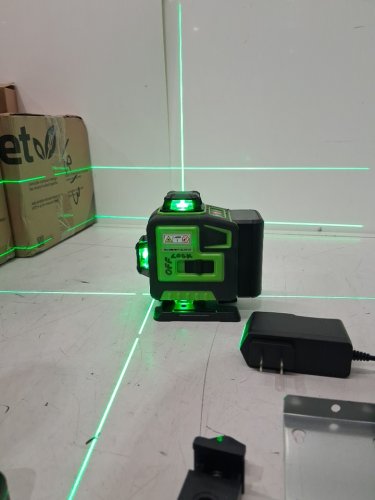360º self leveling 16 line laser level - green/black image 5