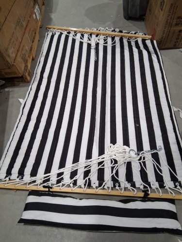 Double Quilted Hammock with Hardwood Spreader Bar - 55" - black/white (model: HMQF-BLACK-W) image 3