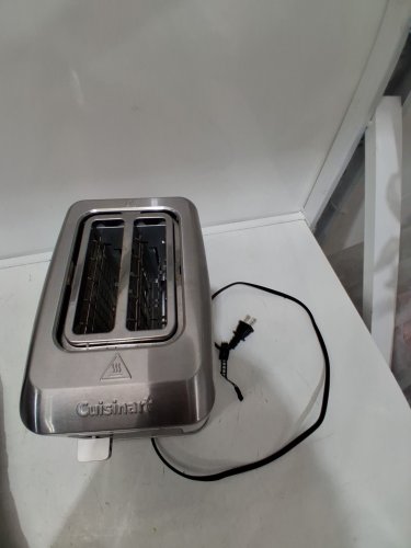 Cuisinart 2-Slice Touch Screen Digital Toaster - stainless steel (model: 2691349 / RBT-1680PCC-1PKC) image 2