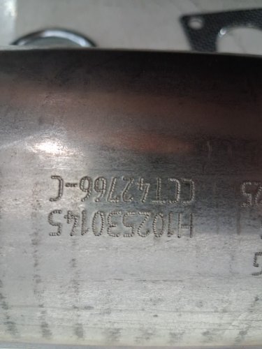 A-Premium Catalytic Converter - Compatible with Volkswagen Jetta 2001-2005, Golf 2001-2006, Beetle 2001-2005, 2.0L - (model: CCT42766-C) image 4
