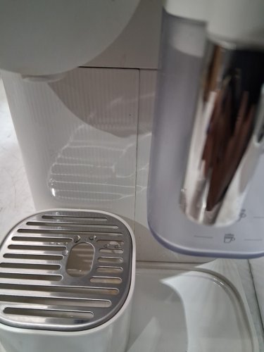 NESPRESSO BY DELONGHI LATTISSIMA ONE TOUCH ESPRESSO MACHINE WITH ONE TOUCH FRESH MILK SYSTEM - 120V - PORCELAIN WHITE - (MODEL: EN510WCA) image 4
