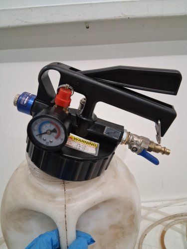 2-Way Transmission Fluid Pump ATF Refill/Dispenser system - 10l capacity - white/black (model: ys-089) image 5