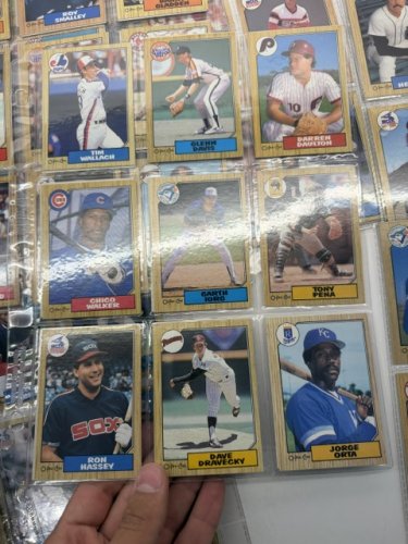 380 APPROX ASSSTD O-PEE-CHEE 1987 BASEBALL CARDS image 4