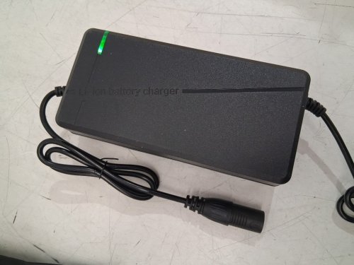 Fast Charger with Cannon/XLR Plug for 72V Lithium Battery, with Cooling System  - 84V 5A - black (model:72v5a) image 4