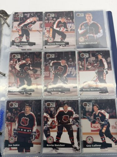 550 APPROX ASSSTD NHL PRO SET 1990 HOCKEY CARDS image 9