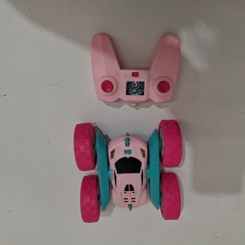 QUNREDA REMOTE CONTROL DOUBLE-SIDED STUNT CAR- PINK image 3
