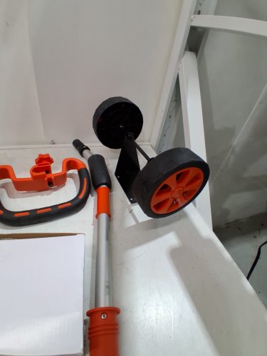 VOLTASK WHEELED CORDLESS SNOW SHOVEL WITH BATTERIES AND CHARGER- 17" X 8" CLEARING - 24V - ORANGE/BLACK (MODEL: CSS008-170) image 6