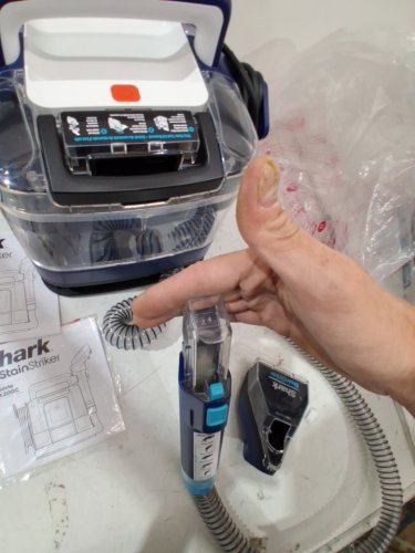 SHARK STAINSTRIKER PORTABLE CARPET CLEANER & UPHOLSTERY CLEANER - BLUE/GREY (MODEL: PX200C) image 3
