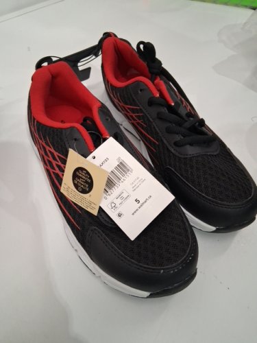 BOY'S ATHLETIC WORKS SNEAKERS - SIZE 5 - BLACK/RED image 2