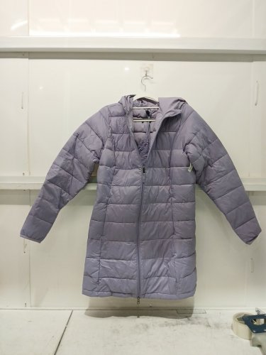 WOMENS amazon essentials Lightweight Water-Resistant Hooded Puffer Coat - medium - purple/grape (style: b09rgd/mly6) image 3