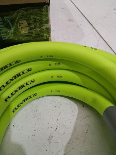 FLEXZILLA BY LEGACY HEAVY DUTY/LIGHTWEIGHT, GARDEN HOSE - 1/2" x 50FT - GREEN image 4