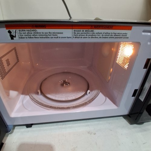 COMFEE RETRO COUNTERTOP MICROWAVE OVEN - 0.7CU.FT - 700W - BLACK(MODEL: CMO-AM20CK) image 3