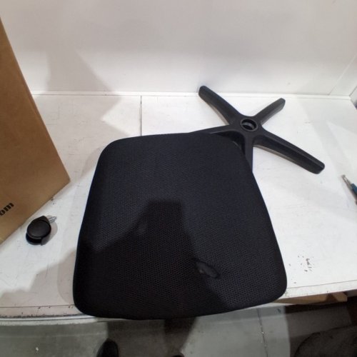 PAYLESSHERE OFFICE CHAIR WITH 5 WHEELS AND ADJUSTABLE SEAT - 18.9"D X 19.7"W X 35.2"H - BLACK (MODEL: VN-H03-BLACK) image 2