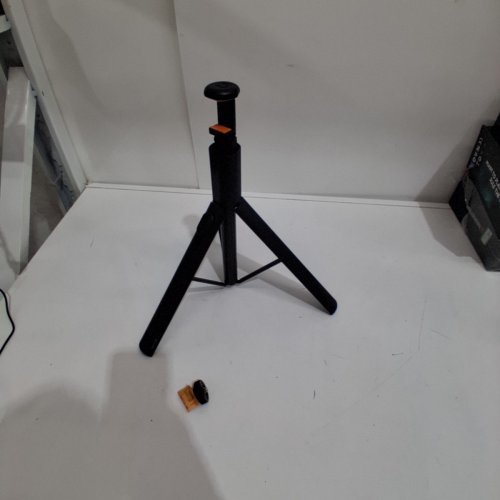 ANXRE PHOTOGRAPHIC EXTENDABLE SELFIE STICK/TRIPOD - 71" - BLACK (MODEL: NT79) image 3