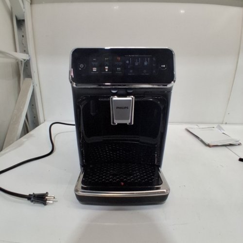 PHILIPS 3300 SERIES FULLY AUTOMATIC ESPRESSO MACHINE WITH LATTEGO MILK SYSTEM AND INTEGRATED GRINDER - GLOSSY BLACK (MODEL:EP3341/50) image 4