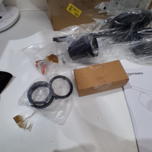 AMAZON BASICS 3-LIGHT TRACK LIGHTING KIT - 120 V - BLACK (MODEL: AB TRK3GU1050WE827) image 3