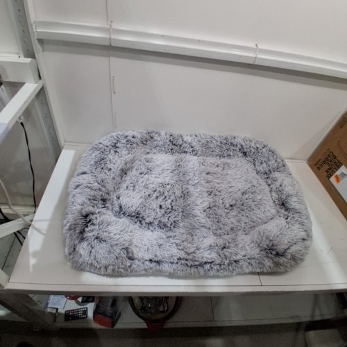 FEANDREA SOFT PADDED RAISED EDGE DOG BED - 41.7" X 29.5" - GREY OMBRÉ (MODEL: PGW273G01) image 3