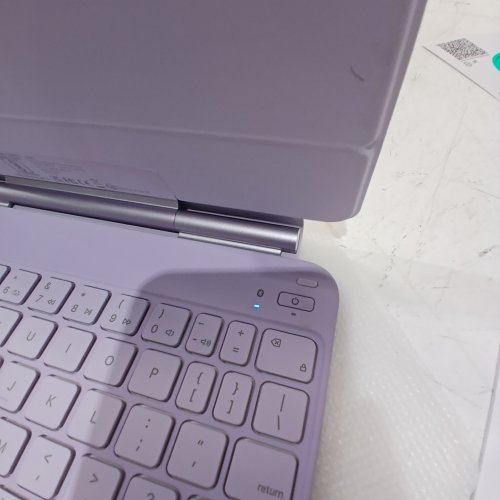 ESR EASY-SET FLOATING CANTILEVER STAND 360 MAGNETIC KEYBOARD CASE - FOR IPAD AIR 11", AIR 10.9", AND PRO 11" - LILAC PURPLE (MODEL: 6B012A) image 2
