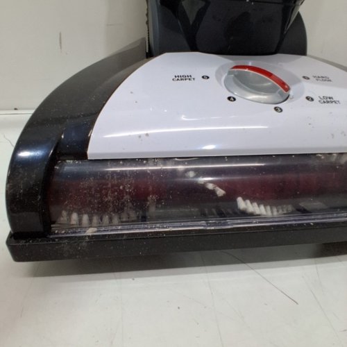 HOOVER WINDTUNNEL CORD REWIND UPRIGHT VACUUM CLEANER WITH 2 MULTIPURPOSE ATTACHMENTS - 1.5L - 25FT CORD MODEL: UH71330 image 6