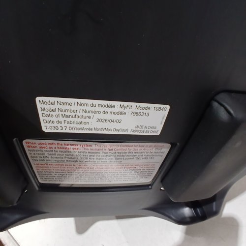 CHICCO MYFIT HARNESS AND BOOSTER CAR SEAT - FOR KIDS 25 TO 65LBS - BLACK (MODEL: 7986313) image 2