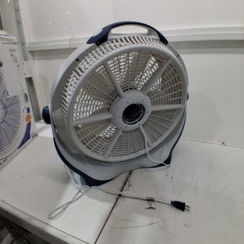 LASKO WIND MACHINE PIVOTING FLOOR FAN - 3 SPEEDS - 20" DIRECTIONAL AIR POWER - WHITE - (MODEL:3300C) image 4