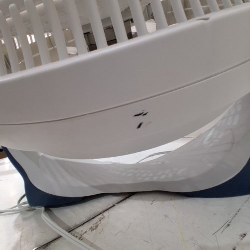 LASKO WIND MACHINE PIVOTING FLOOR FAN - 3 SPEEDS - 20" DIRECTIONAL AIR POWER - WHITE - (MODEL:3300C) image 6
