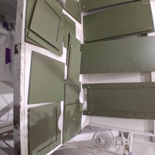 VASAGLE BATHROOM FLOOR STORAGE CABINET - GREEN (MODEL: BBC049C01) image 9