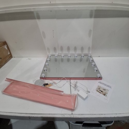 HOLLYWOOD LED VANITY MIRROR WITH BULBS - 22" X 18" - PINK image 4