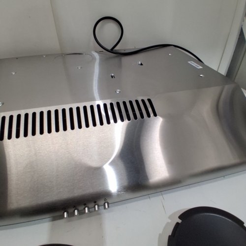 MIDEA UNDER CABINET CONVERTIBLE SLIM RANGE HOOD WITH 3-SPEED EXHAUST - 30" / 120V - STAINLESS STEEL (MODEL: MVU30W4AST) image 4