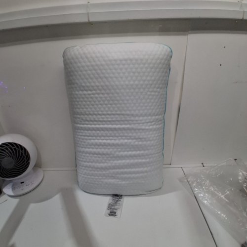 MARTHA STEWART MEMORY FOAM COOLING PILLOW - QUEEN (18" X 28") (MODEL: 1392500) image 2