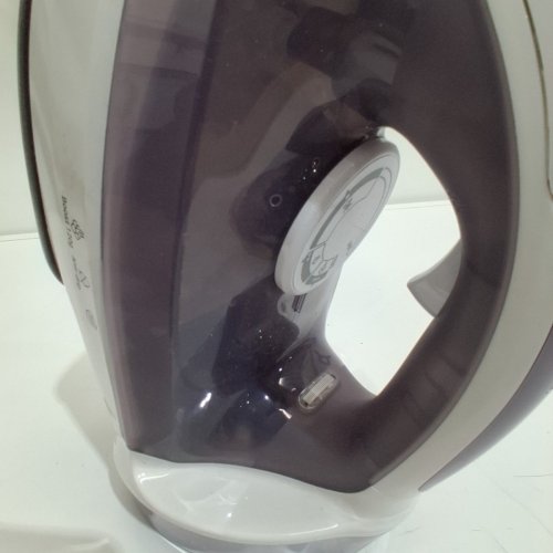 T-FAL VIRTUO 30 STEAM IRON WITH RETRACTABLE CORD - 1500W - VIOLET/WHITE (MODEL: FV2C80U0) image 4