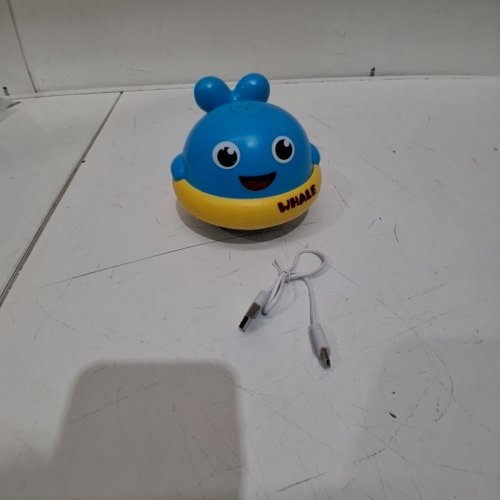 BABIES LIGHT UP WHALE SPRINKLER BATH TOY - 1 TO 3 YEARS - YELLOW/BLUE image 3