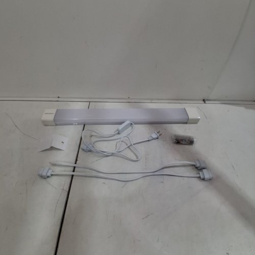 WNSNOU LED LIGHT FIXTURE WITH PLUGS - 2FT - WHITE (MODEL: LQ-SF-1860-B) image 3