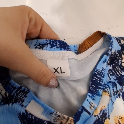 FLORAL PRINT SHORT SLEEVE T-SHIRT - EXTRA LARGE - BLUE, NAVY, WHITE, AND TAN image 3
