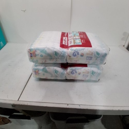 132PK PAMPERS SWADDLERS DIAPERS - SIZE 3 (13LB - 26LB) image 2