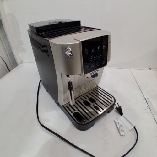 DELONGHI MAGNIFICA START AUTOMATIC ESPRESSO AND COFFEE MACHINE WITH MILK FROTHER FOR LATTE, CAPPUCCINO - BUILT IN GRINDER - SILVER (MODEL: ECAM22022SB) image 3