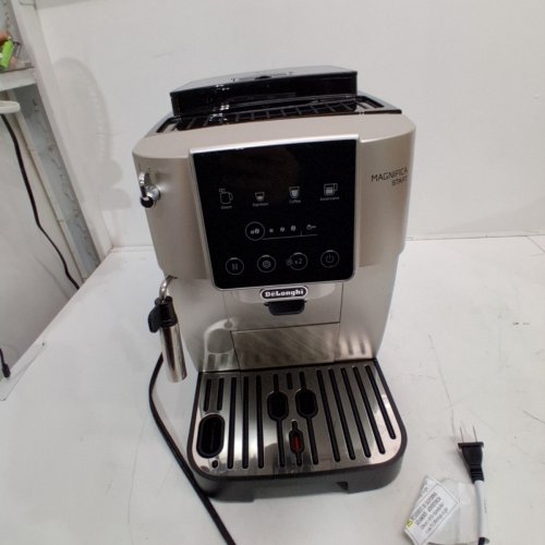 DELONGHI MAGNIFICA START AUTOMATIC ESPRESSO AND COFFEE MACHINE WITH MILK FROTHER FOR LATTE, CAPPUCCINO - BUILT IN GRINDER - SILVER (MODEL: ECAM22022SB) image 4