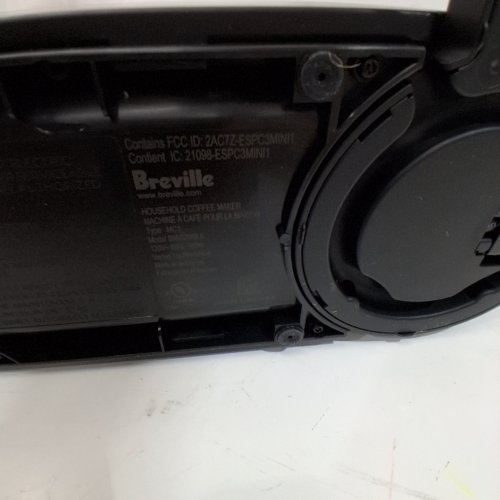 NESPRESSO BREVILLE COFFEE MAKER - BLACK - (MODEL:BNV620BLK) image 3