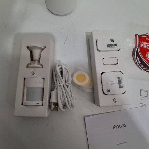 AQARA 2K INDOOR SECURITY CAMERA HUB G3 SYSTEM WITH 3 SMART SENSORS - WORKS WITH HOMEKIT SECURE VIDEO, ALEXA, GOOGLE ASSISTANT, APPLE HOME - WHITE (MODEL: Y100) image 4